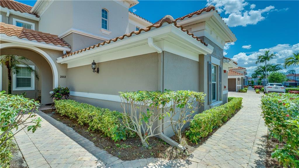 SOMERSET - Residential