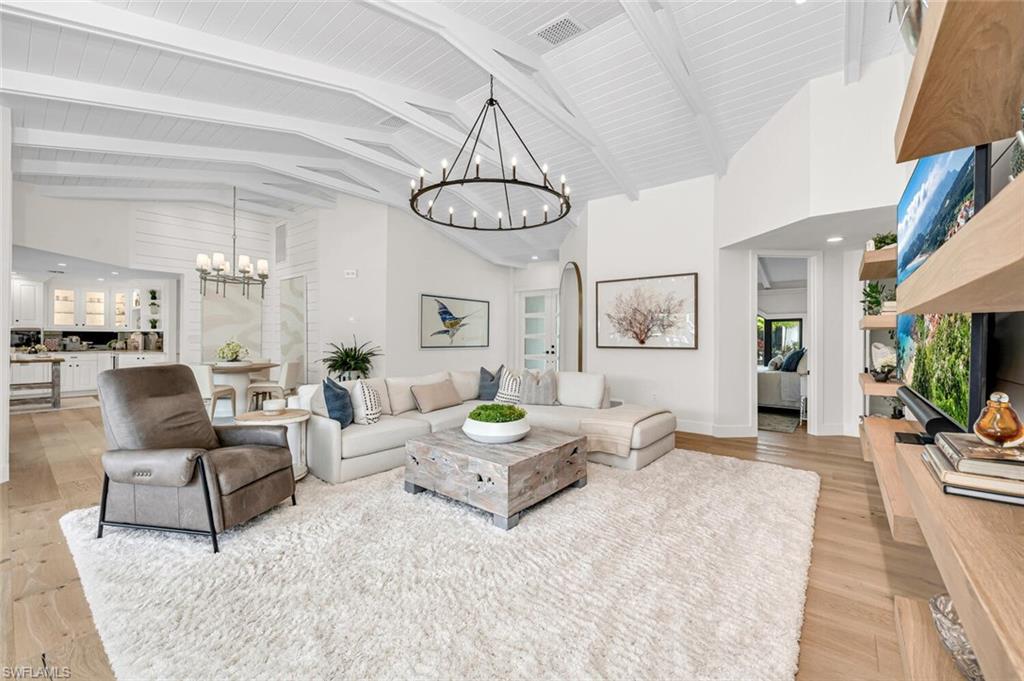 ROYAL HARBOR - Residential
