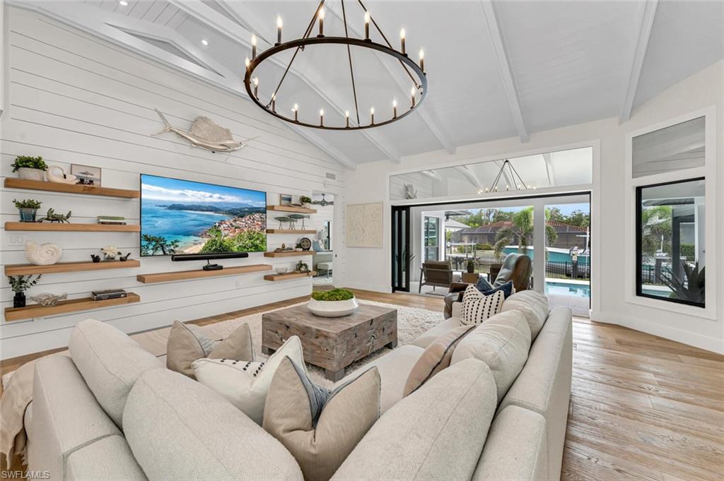 ROYAL HARBOR - Residential