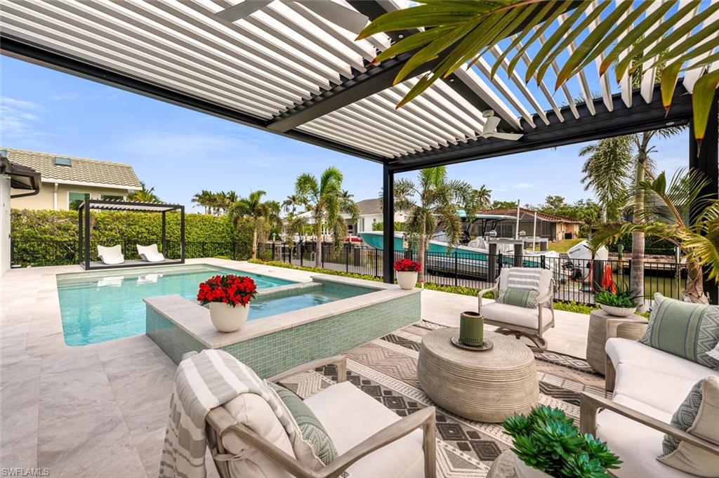 ROYAL HARBOR - Residential