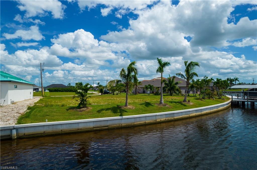CAPE CORAL - Land