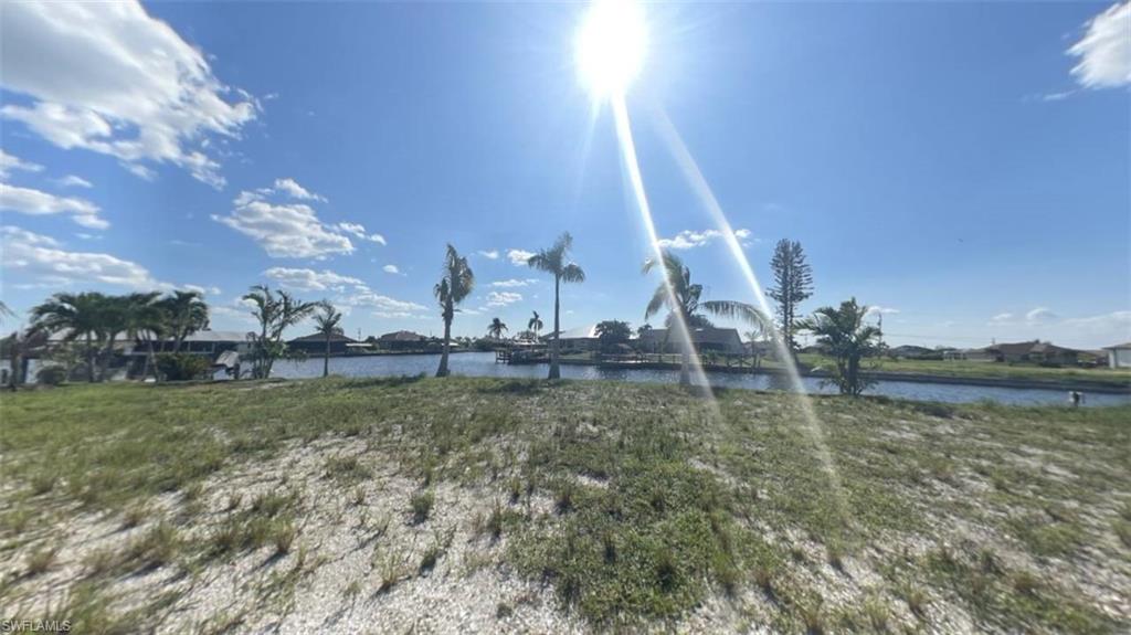 CAPE CORAL - Land