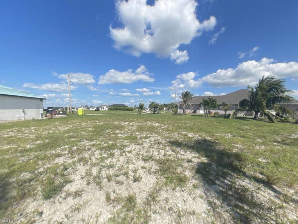 CAPE CORAL - Land