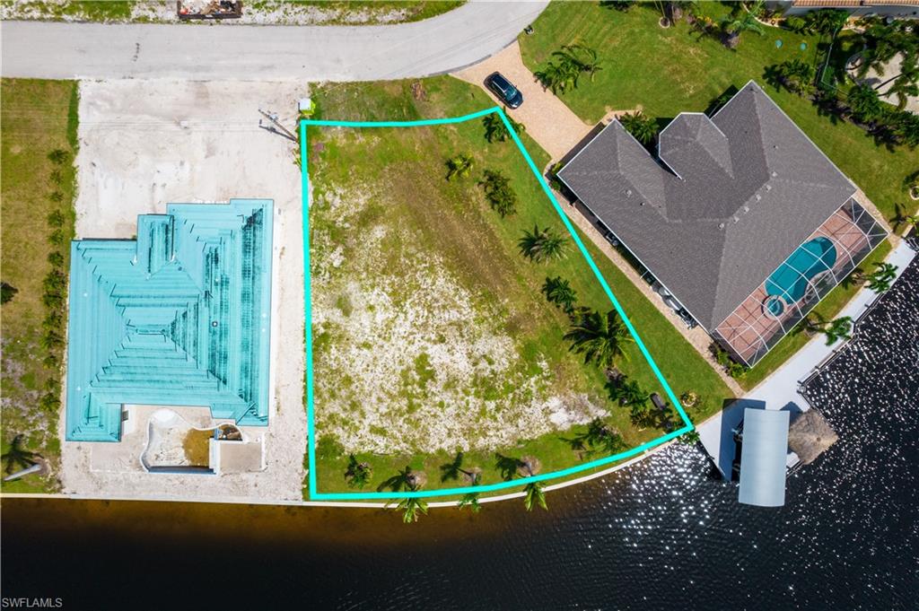 CAPE CORAL - Land