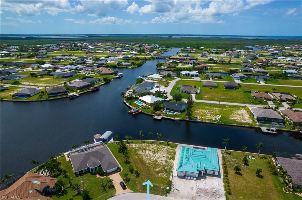 CAPE CORAL - Land