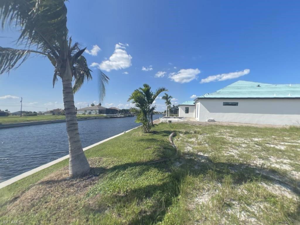 CAPE CORAL - Land