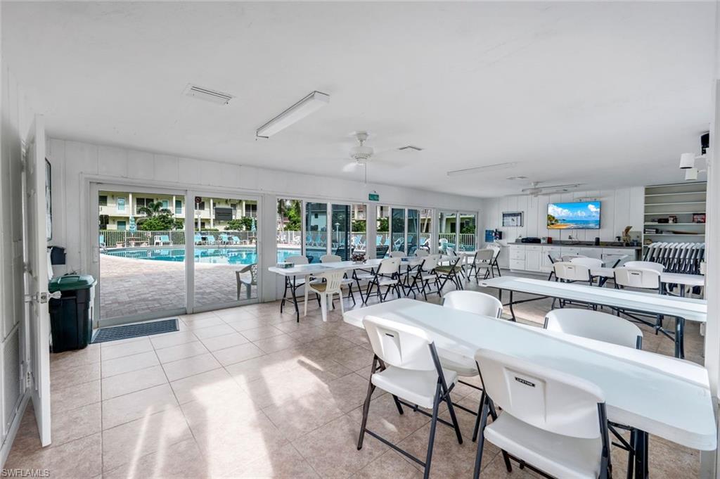 SOUTHWINDS APTS OF MARCO ISLAND - Residential