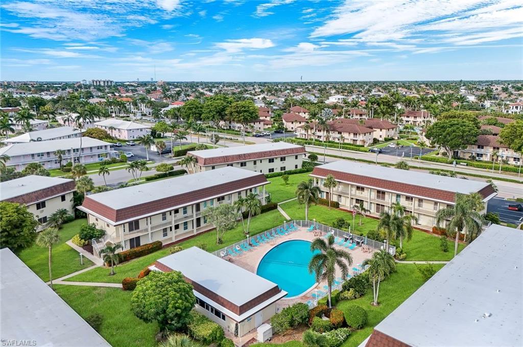 SOUTHWINDS APTS OF MARCO ISLAND - Residential