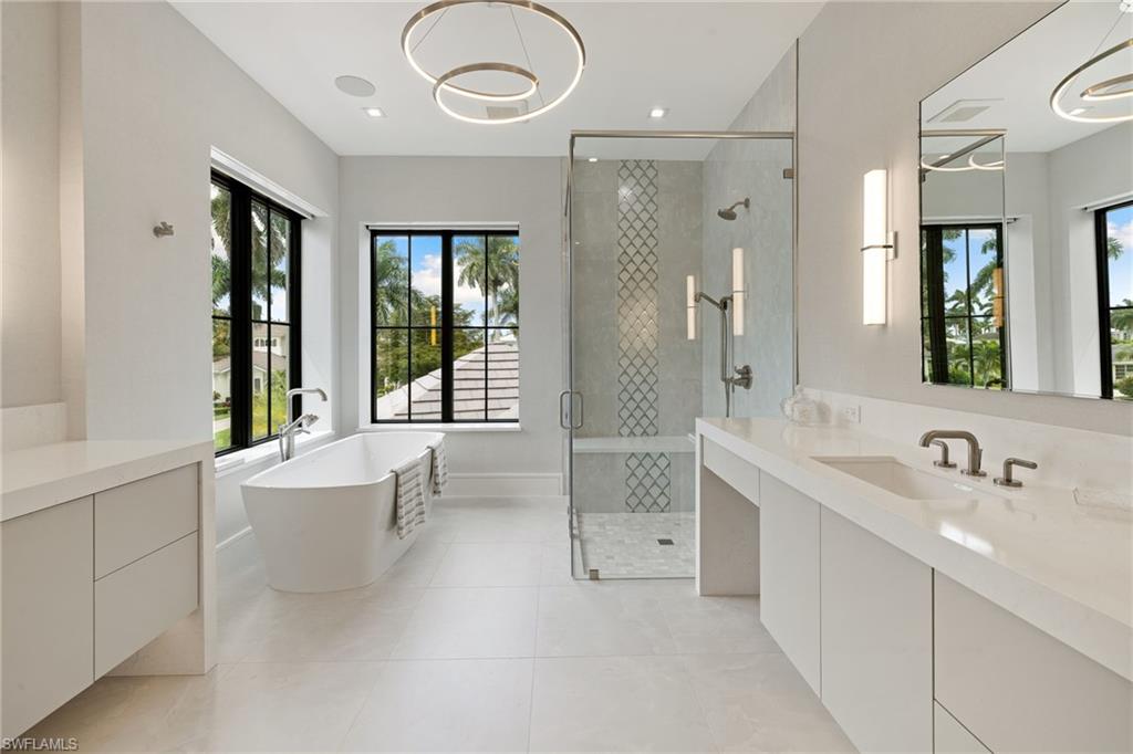 ROYAL HARBOR - Residential