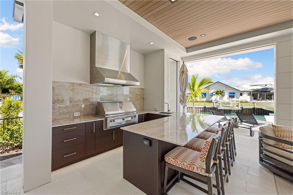 ROYAL HARBOR - Residential
