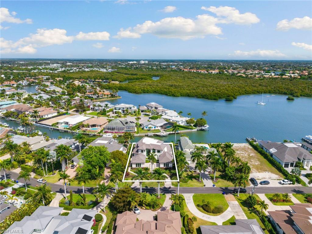 ROYAL HARBOR - Residential