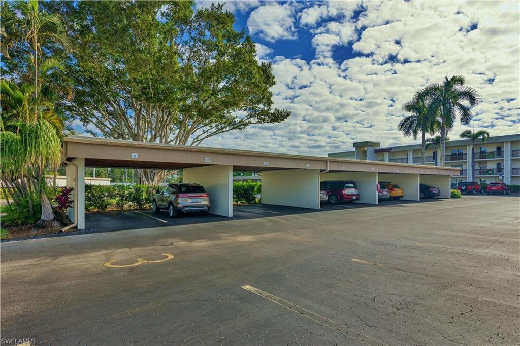 SEVEN LAKES - Residential
