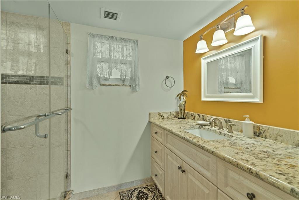 SEVEN LAKES - Residential