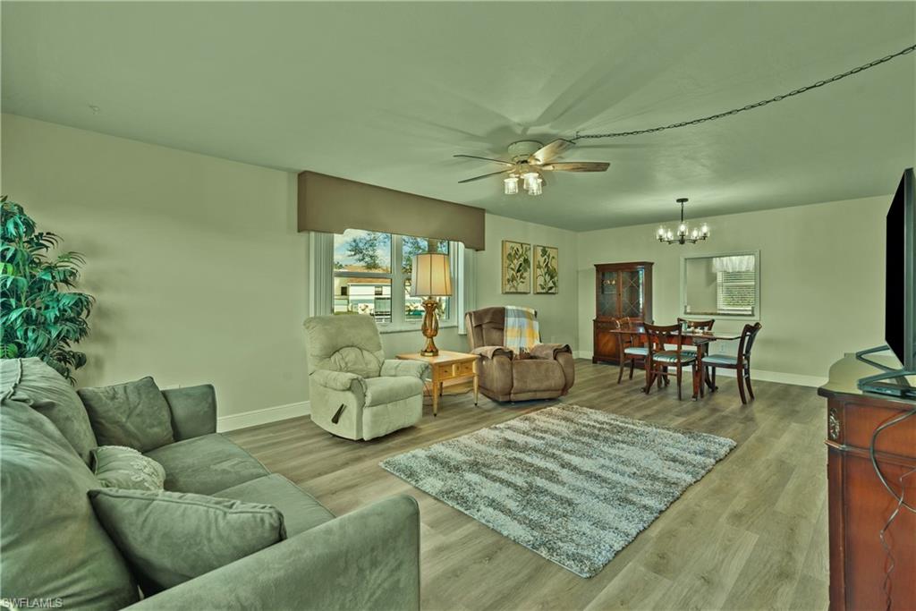 SEVEN LAKES - Residential