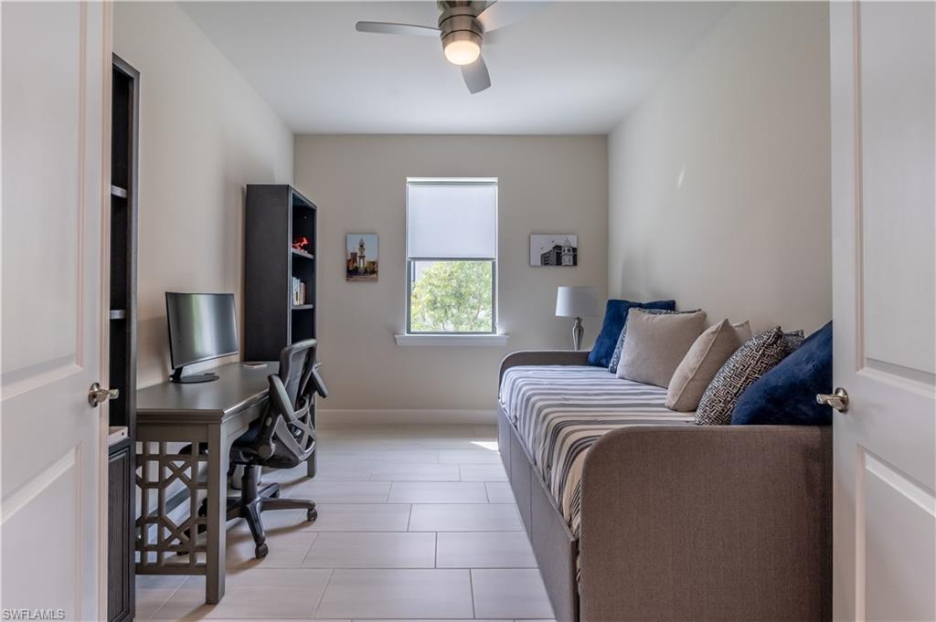WINDING CYPRESS - Residential