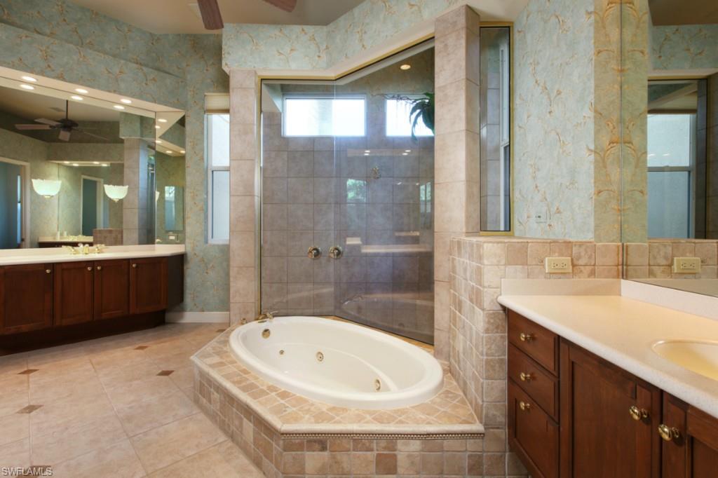 BAYWOODS - Residential