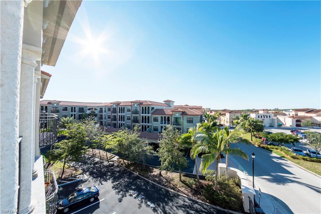 THE RESIDENCES AT COCONUT POINT - Residential