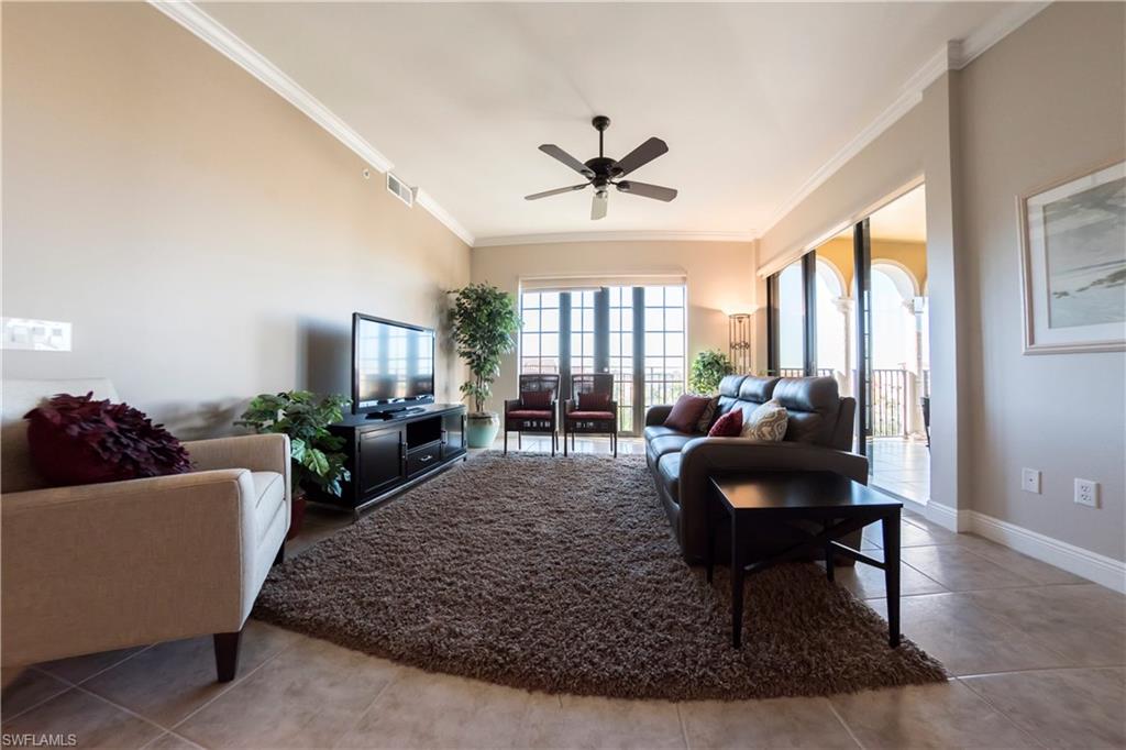 THE RESIDENCES AT COCONUT POINT - Residential