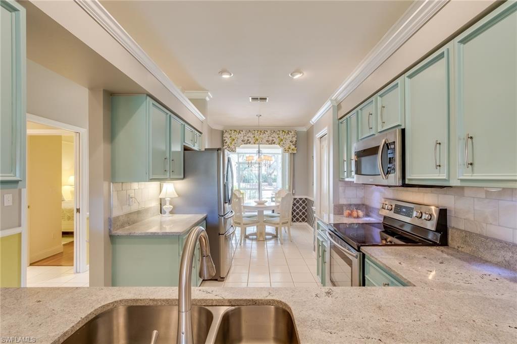 VILLAS AT COUNTRY CREEK - Residential