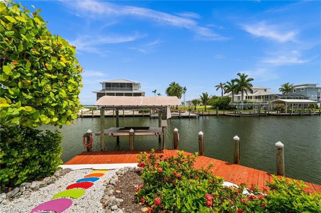 PINE ISLAND SHORES UNIT 9 - Residential