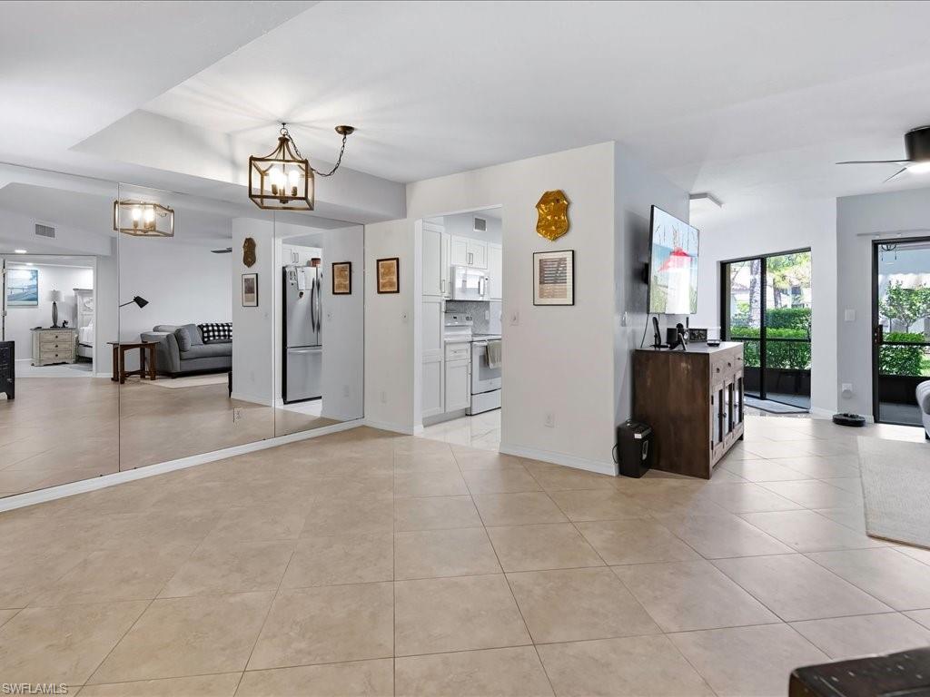 COACH HOMES - Residential