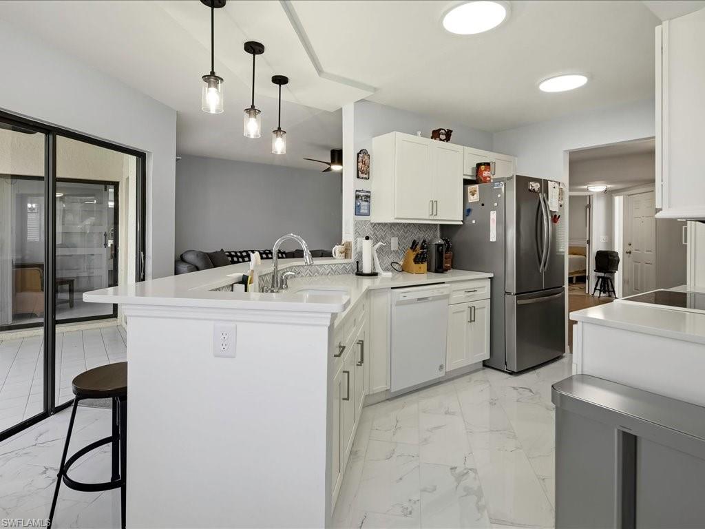 COACH HOMES - Residential