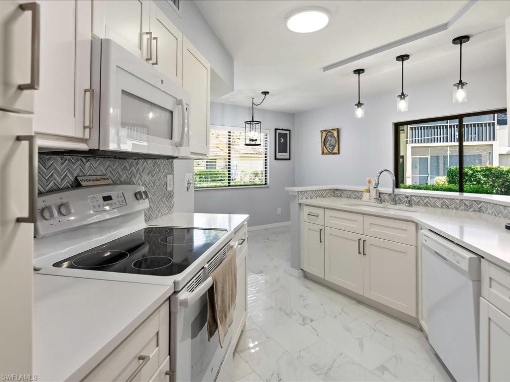 COACH HOMES - Residential