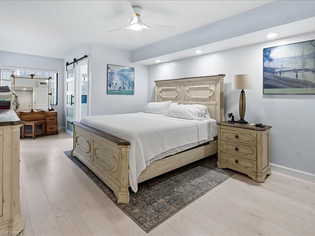 COACH HOMES - Residential