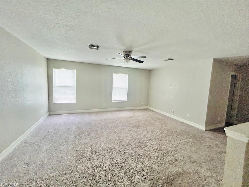 TOWN LAKES - Residential Lease