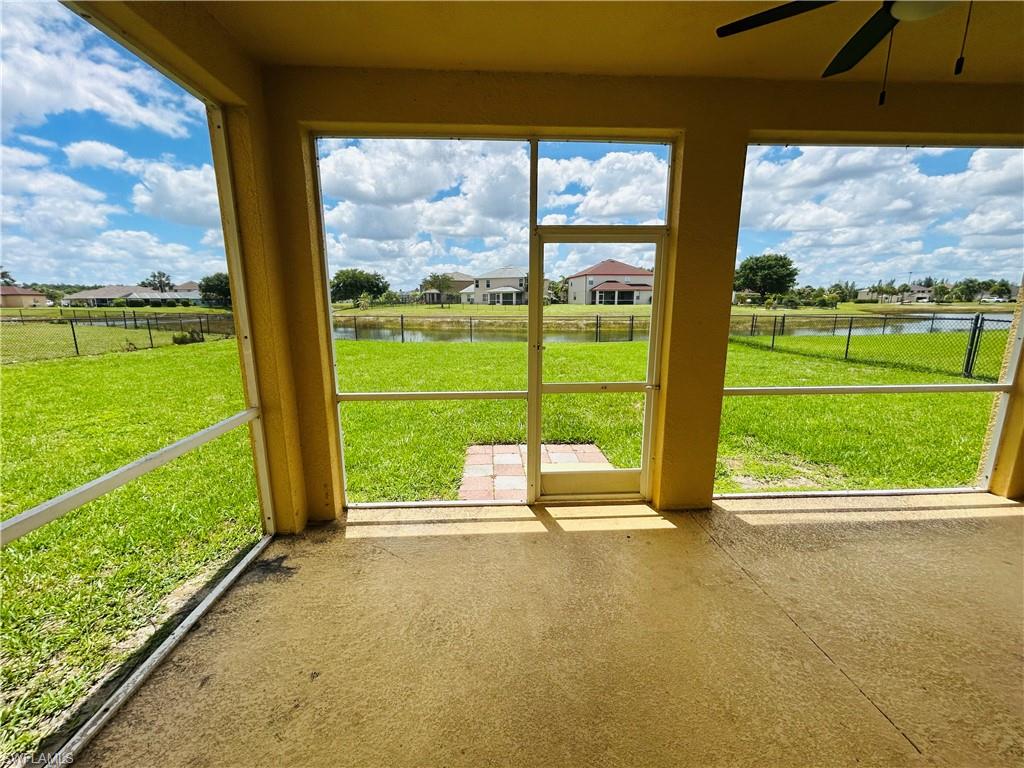TOWN LAKES - Residential Lease