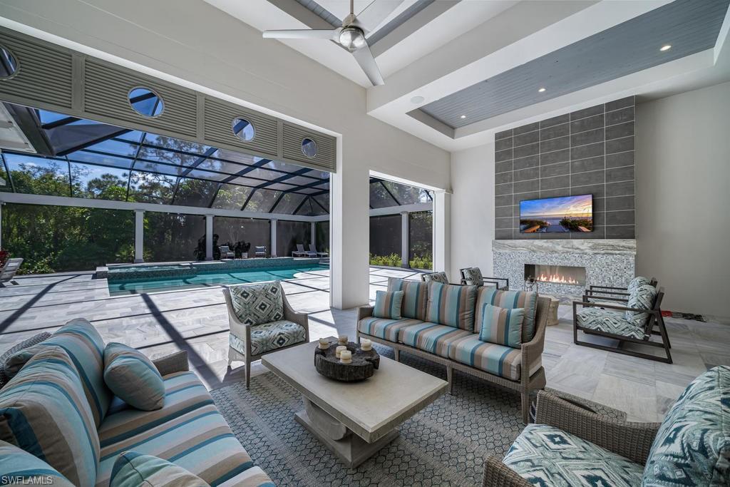 PINE RIDGE - Residential
