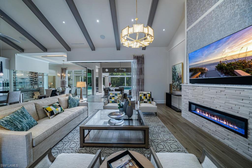 PINE RIDGE - Residential