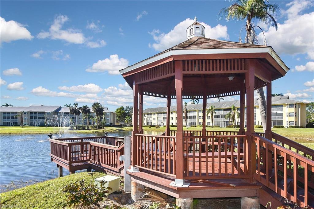 VILLAGES ON LAKE AUGUSTA - Residential