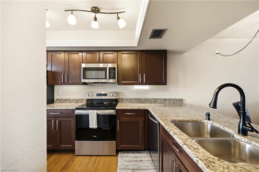SHAMRON BEACH CONDO - Residential