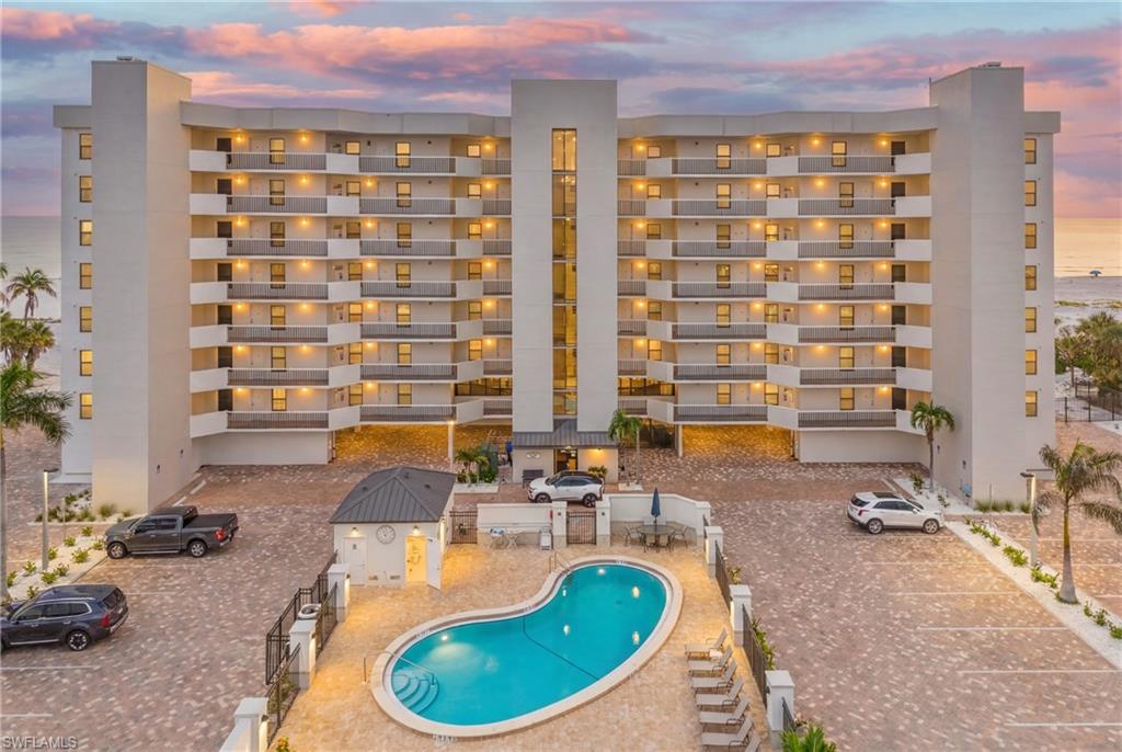 SHAMRON BEACH CONDO - Residential