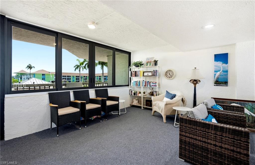 SHAMRON BEACH CONDO - Residential
