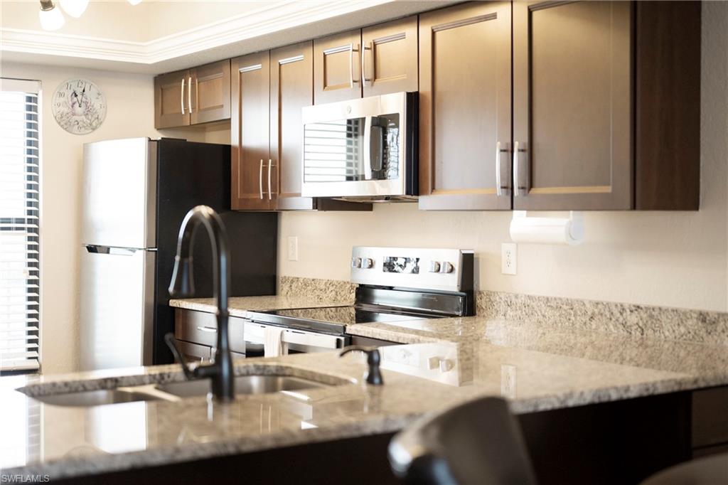 SHAMRON BEACH CONDO - Residential