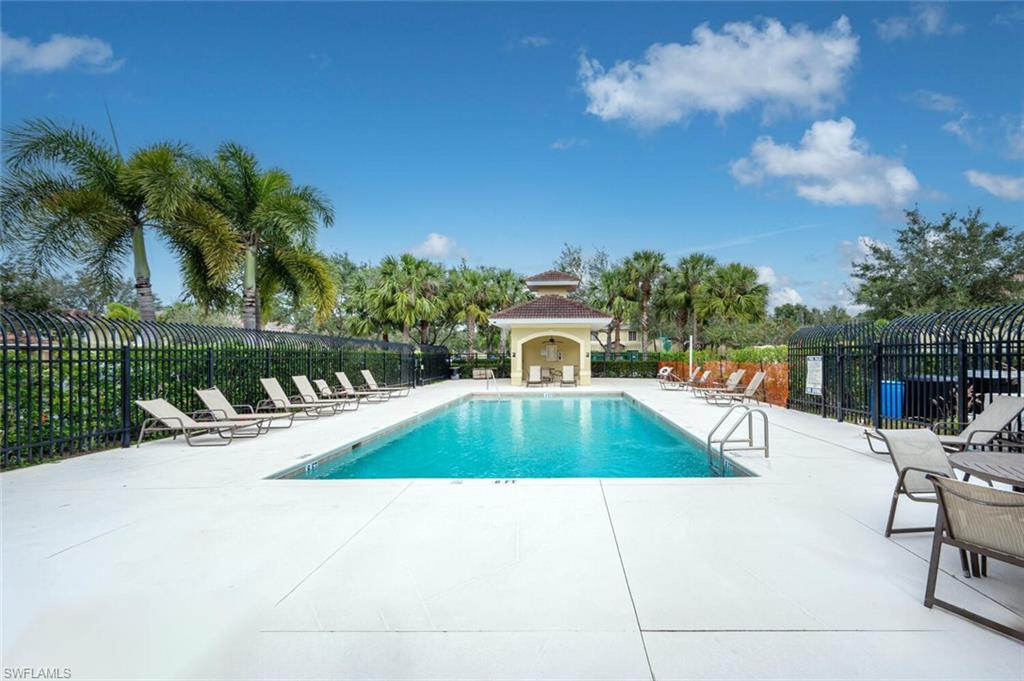VILLAGE OF STONEYBROOK - Residential