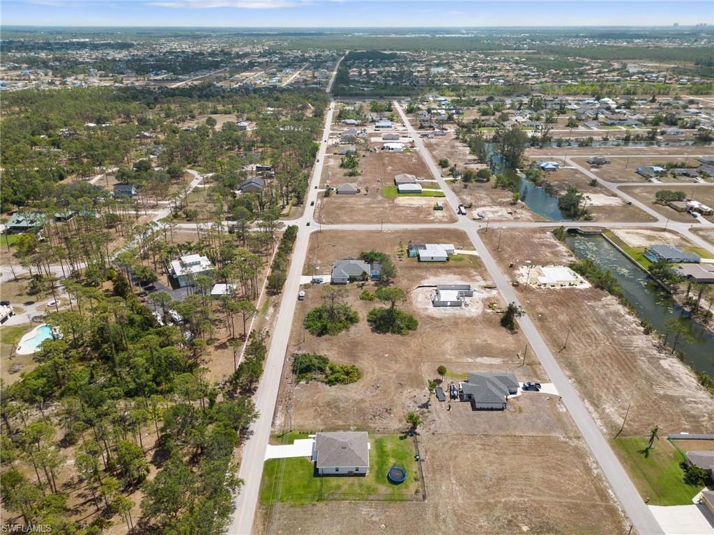 CAPE CORAL - Land