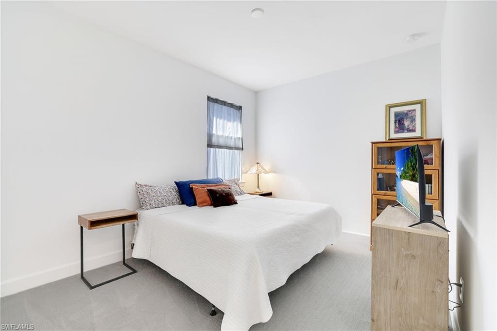 VENTANA POINTE - Residential Lease