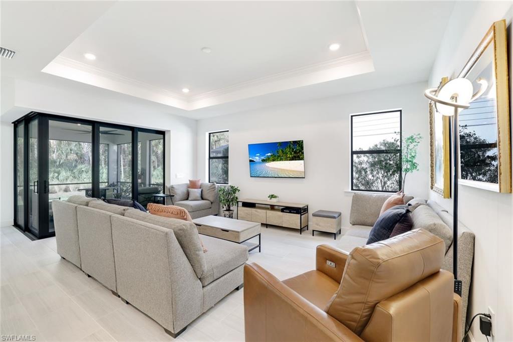 VENTANA POINTE - Residential Lease