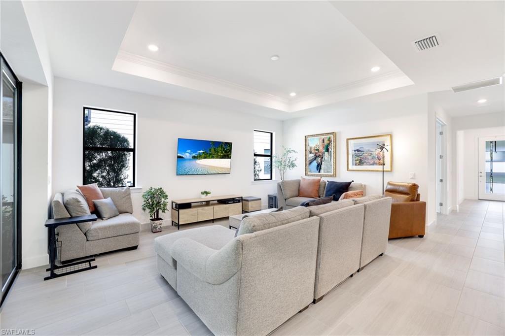 VENTANA POINTE - Residential Lease
