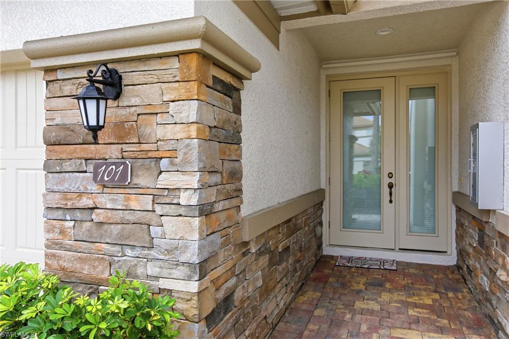 QUARTZ COVE - Residential Lease