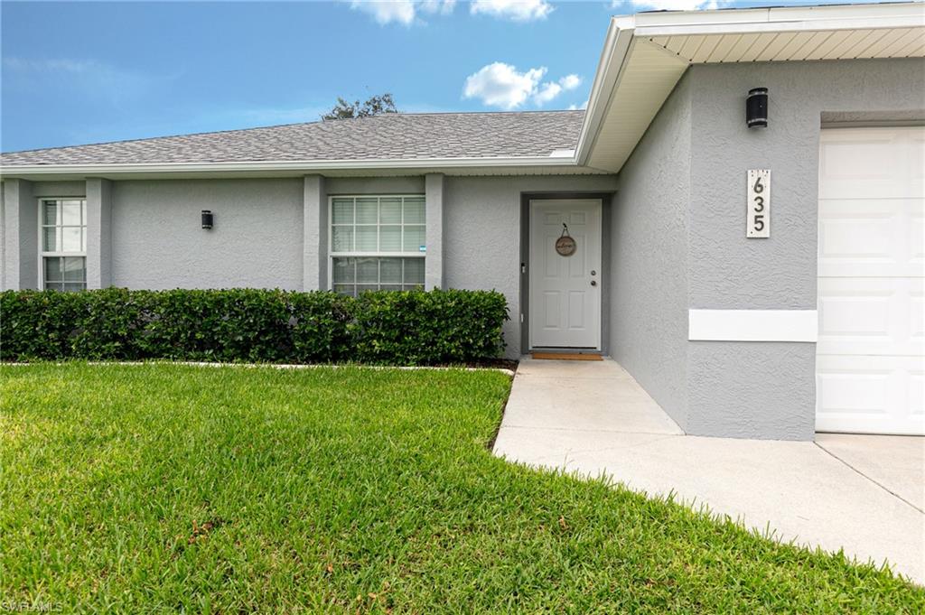 CAPE CORAL - Residential