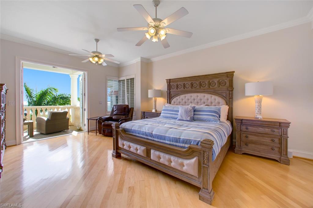 BAREFOOT BEACH - Residential