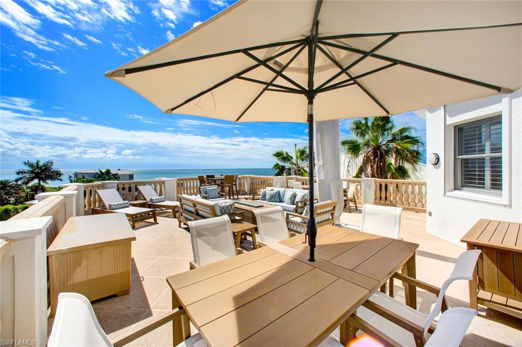 BAREFOOT BEACH - Residential