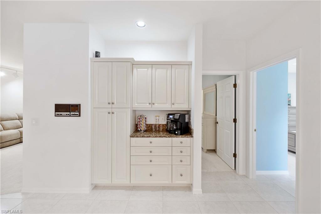 OAKMONT - Residential Lease