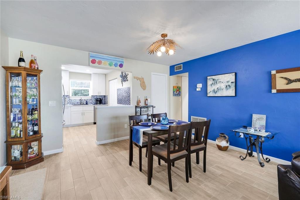CORAL CAY CONDO - Residential