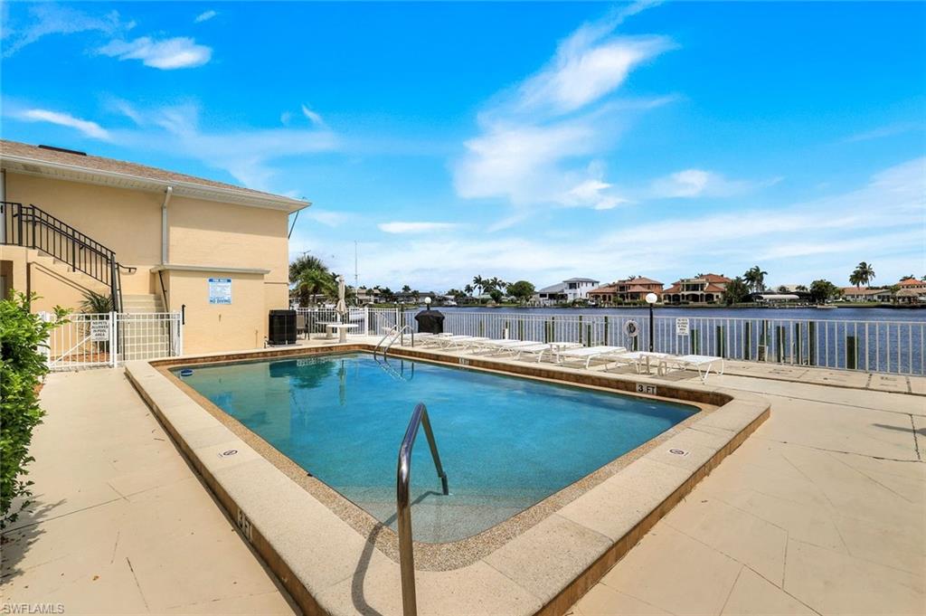 CORAL CAY CONDO - Residential