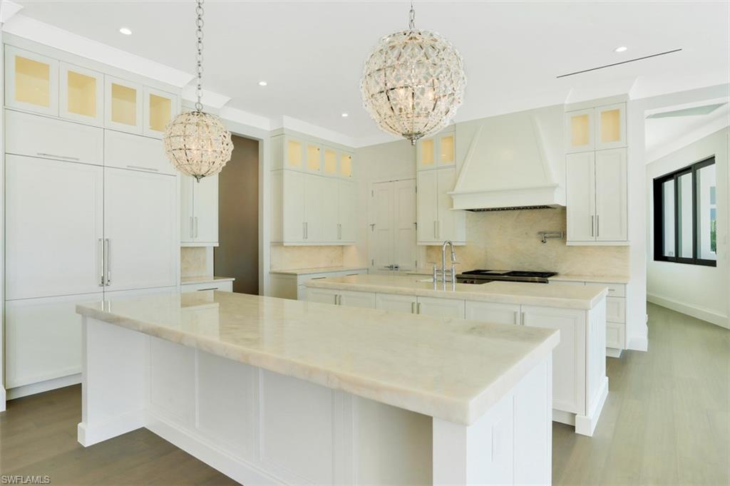 MOORINGS - Residential